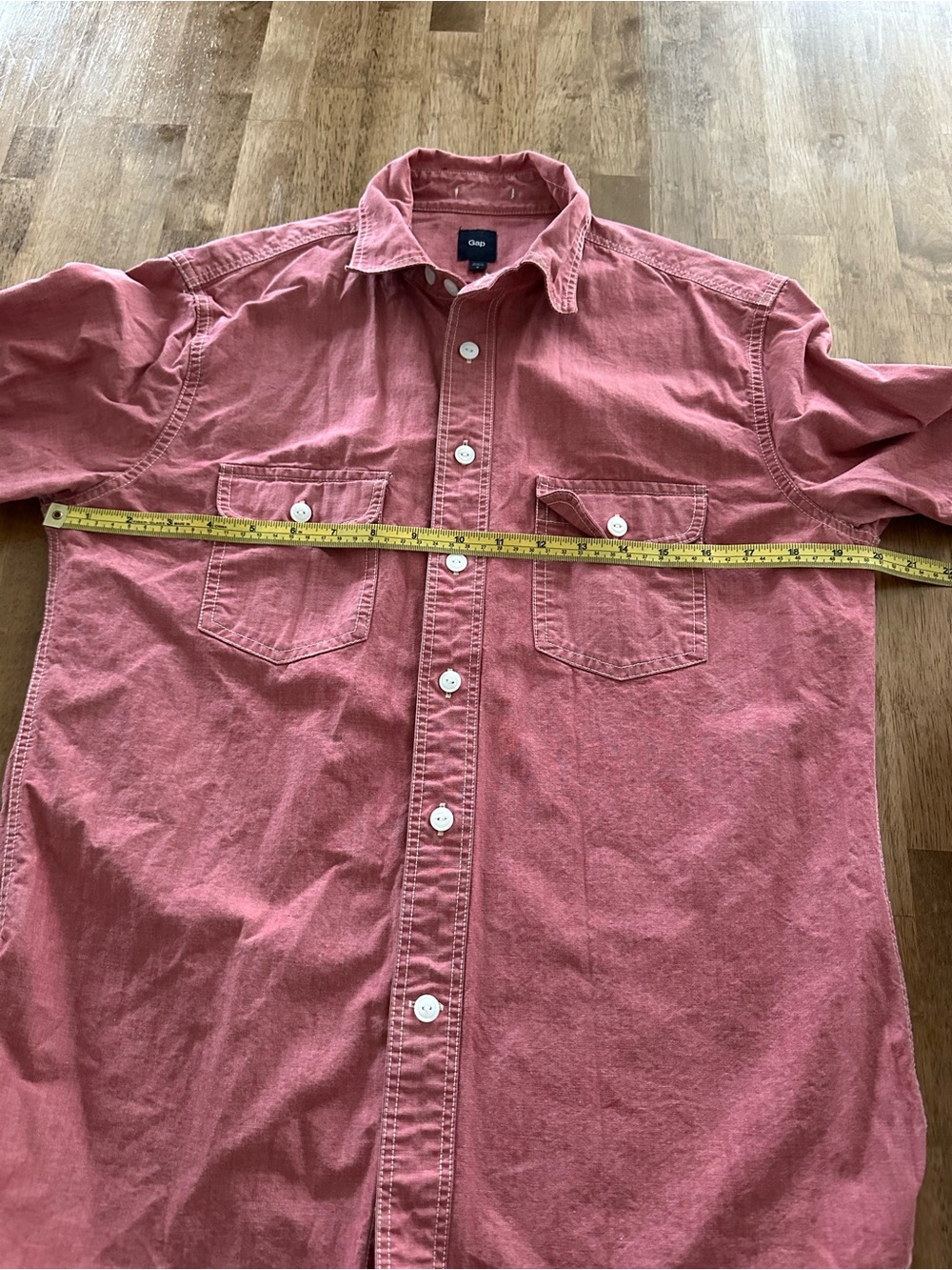 GAP Men's Button-Up Cotton Shirt in Salmon Color - Picture 6 of 8